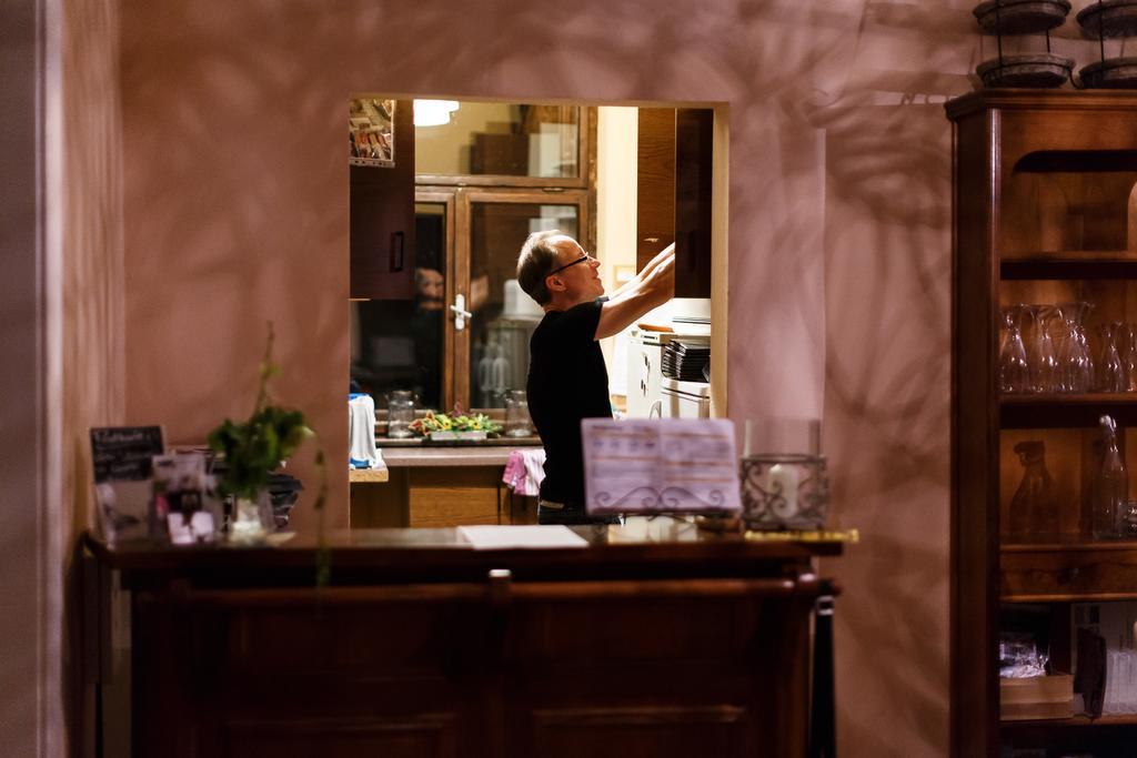 Gut Zentgraf Hotel Morbisch am See Bagian luar foto