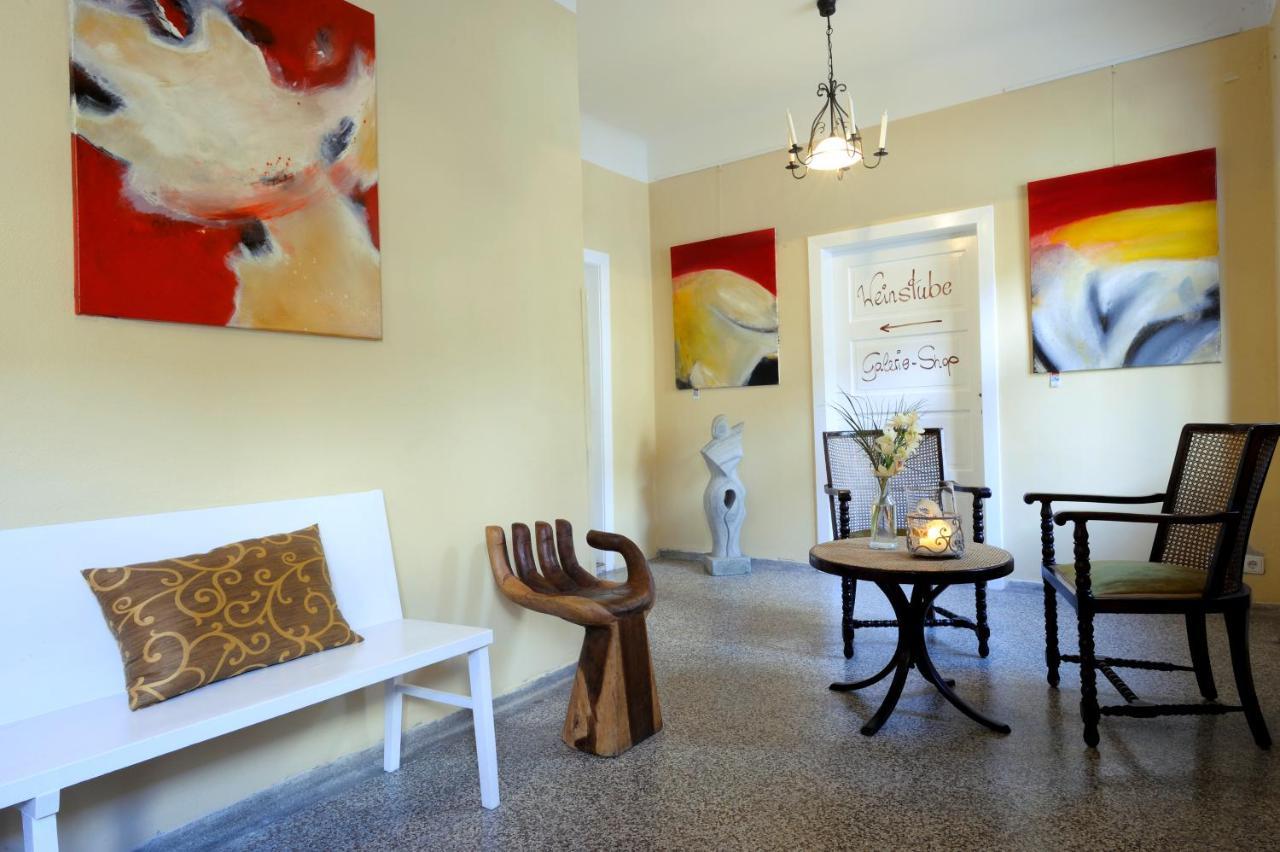 Gut Zentgraf Hotel Morbisch am See Bagian luar foto